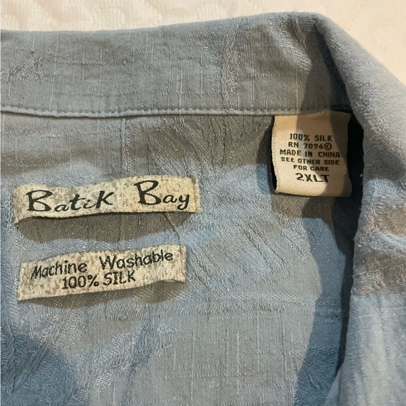 Batik Bay Button Down Short Sleeve Men’s Shirt 2XLT 100% Silk Machine Washable - Picture 3 of 8